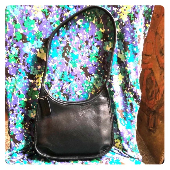 Coach Handbags - Coach Vintage Ergo Mini Zip 9020